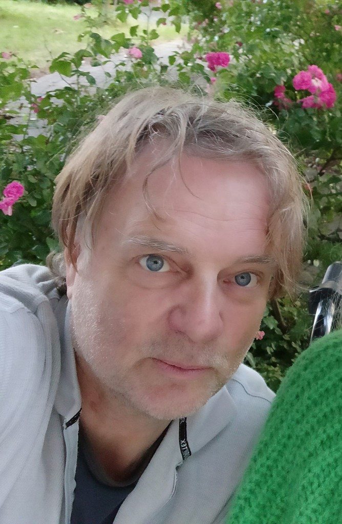 Marc,
 Gitarre