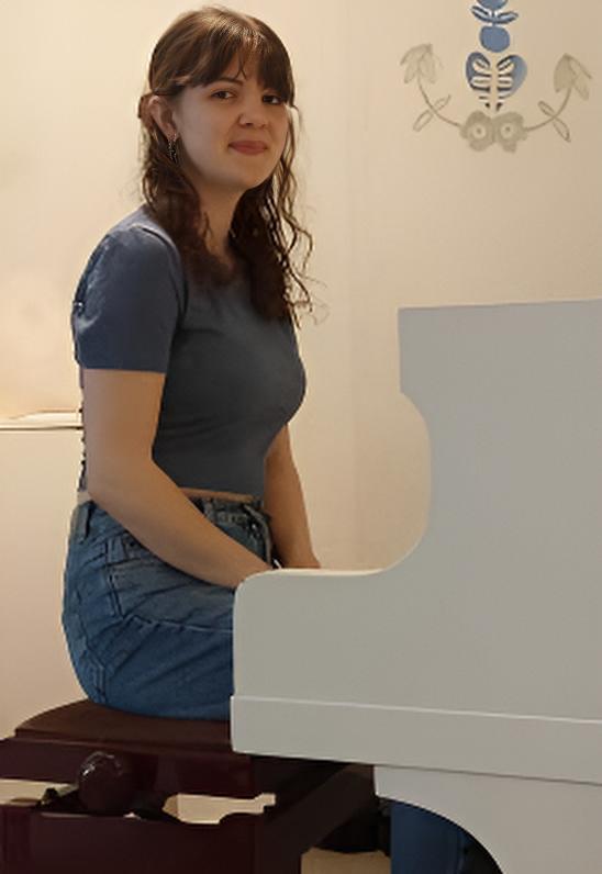 Angelina,
 Klavier,
 musikalische Frühförderung